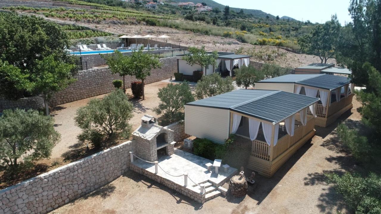 New Adria Mobile Home - Camp Vala 오레비츠 외부 사진