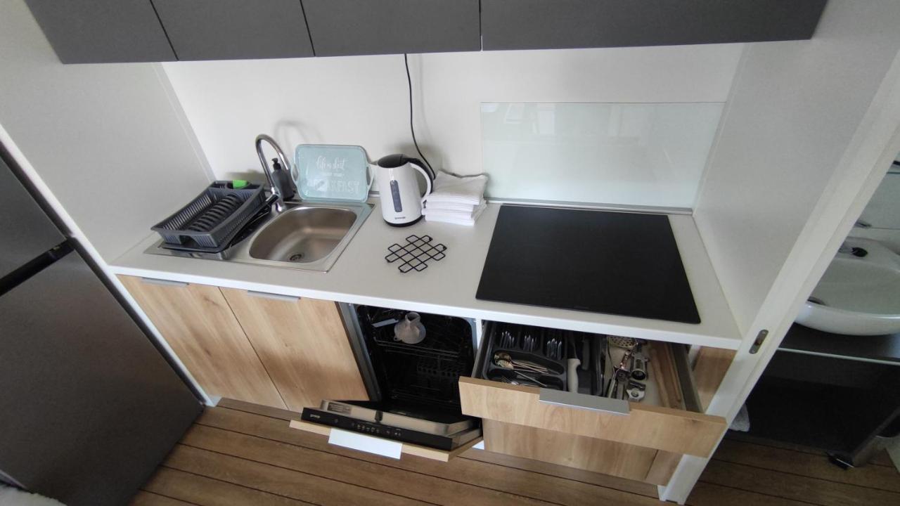 New Adria Mobile Home - Camp Vala 오레비츠 외부 사진